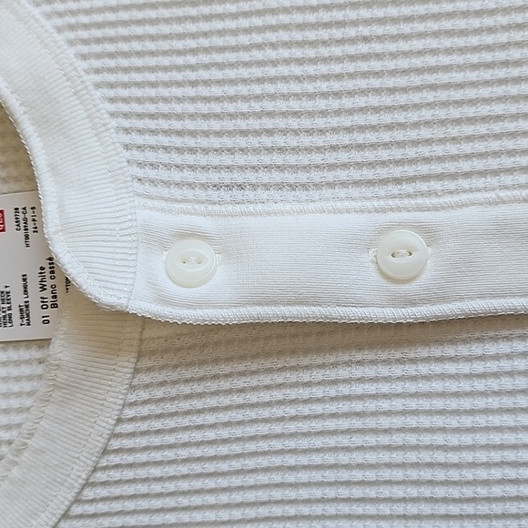 UNIQLO WAFFLE HENLEY NECK LONG SLEEVED T-SHIRT - Picture 10 of 12